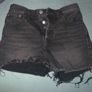 Levi Jean Shorts 🖤